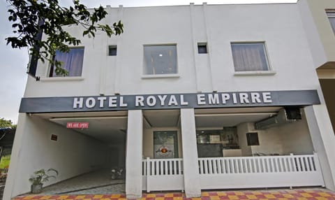 Treebo Trend Royal Empire Adarsh Nagar Chandigarh Hotel in Chandigarh