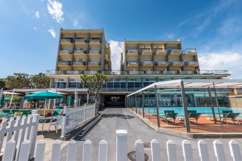 Hotel Bellevue Et Mediterranée Hotel in Diano Marina