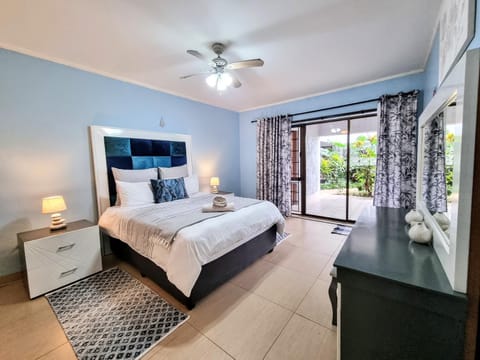 33 La Pirogue Apartment in Dolphin Coast