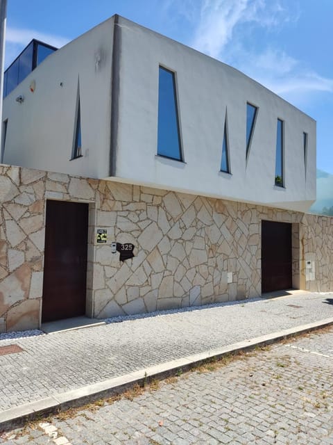 Hibiscus Afife Villa in Viana do Castelo District
