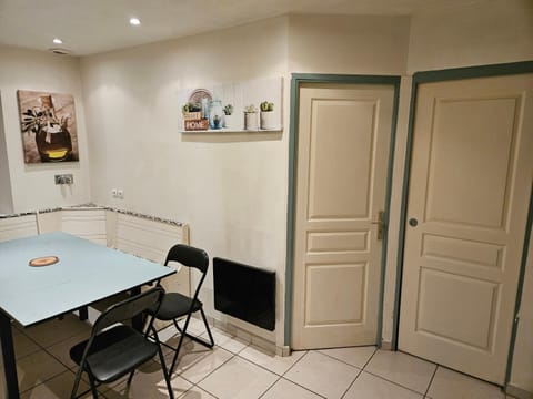 Gite 3 chambres chambres, calme et bien placé Apartamento in Landerneau