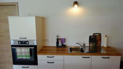 Coffee/tea facilities, Kitchen or kitchenette, minibar, kitchen