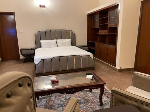 Shelton Dezire Lodge Bed and Breakfast in Islamabad