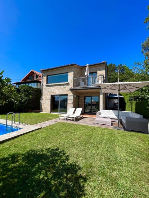 Casa en Sanxenxo con pisicina privada Villa in Sanxenxo