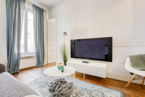 Appartement cosy chaleureux Proche Paris - Defense Apartment in Puteaux