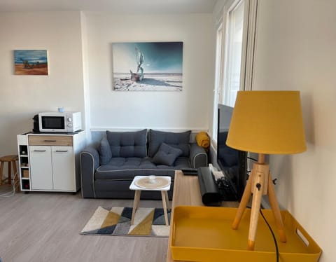 Appt FOURAS Centre Ville 50m de la Mer Condo in Fouras