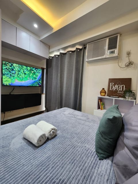 Bienbnb 1Br condo at The Celandine near Ayala Mall Cloverleaf - Copropriété in Quezon City