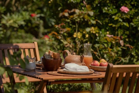 Maison Gamboia, chambres et table d'hôtes au calme avec jardin Bed and Breakfast in French Basque Country