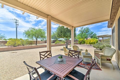 Welcoming Surprise Home with Private Backyard! Casa in Sun City Grand