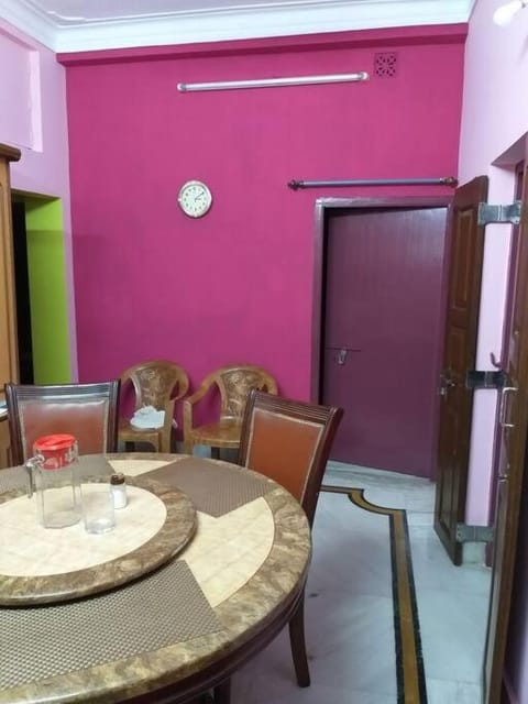 RAMKUTHIR Homestay Vacation rental in Kolkata