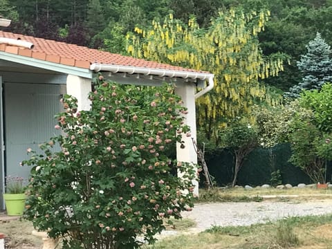 Le gîte des Pins (meublé de tourisme 3 Étoiles) Apartment in Castellane