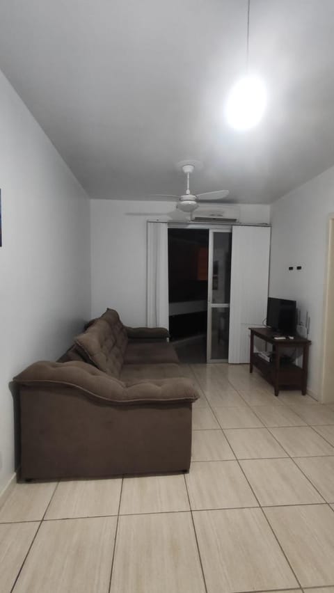 Amplo apartamento próximo ao Mar-Mar Grosso-Laguna Apartment in Laguna