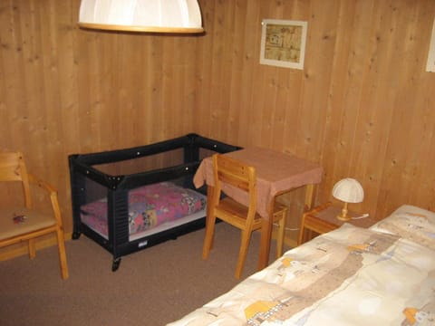 cot