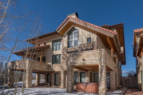 Telemark B by AvantStay Ski In Ski Out at the Heart of Mountain Village House in Telluride