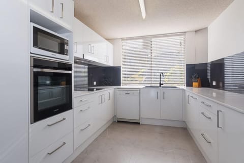 Kitchen or kitchenette, dishwasher, minibar, pet friendly, stove