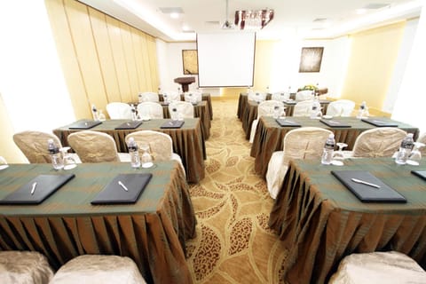 Meeting/conference room