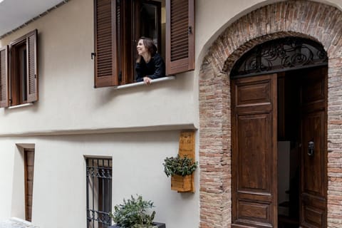 Property building, Facade/entrance, People, group of guests