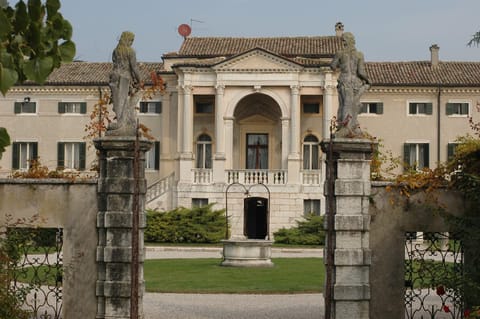 Relais Corte Paradiso Condo in Province of Brescia