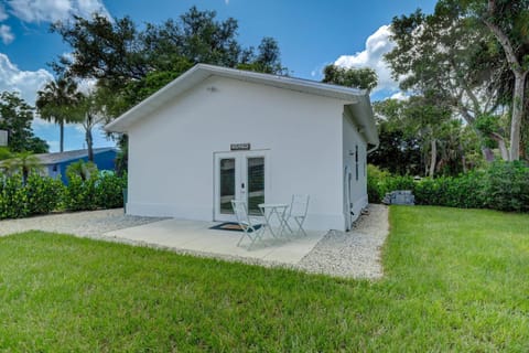 Guest House In a Downtown Bonita Springs Compound Apartment in Bonita Springs