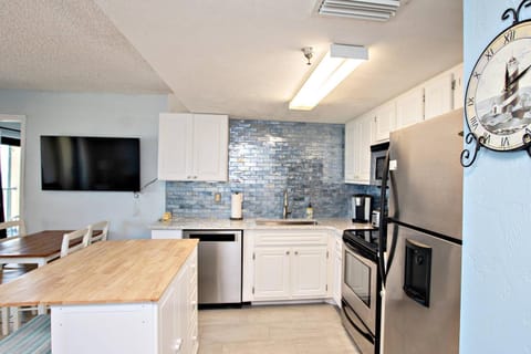 Sunglow Resort Condo Unit #802 House in Daytona Beach Shores