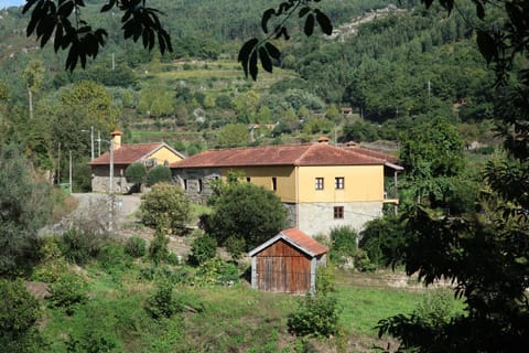 Quinta dos Mouras B&B Bed and Breakfast in Porto District