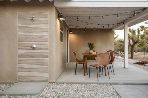 Chuckwalla by AvantStay Joshua Tree Haven w Hot Tub Modern Interior House in Yucca Valley