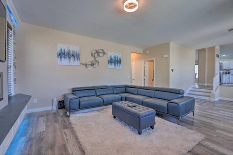 Luxe Gilbert Retreat with Private Pool and Game Room! Casa in Gilbert