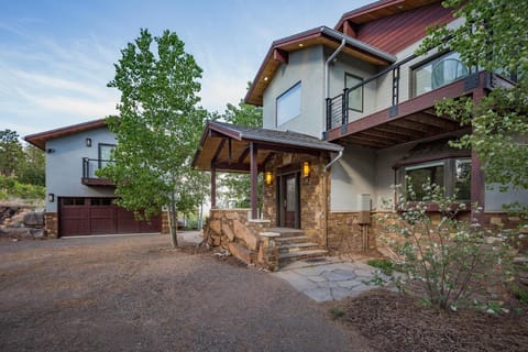 1234 Skyline Bayfield House in La Plata County