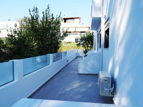 Property building, Balcony/Terrace