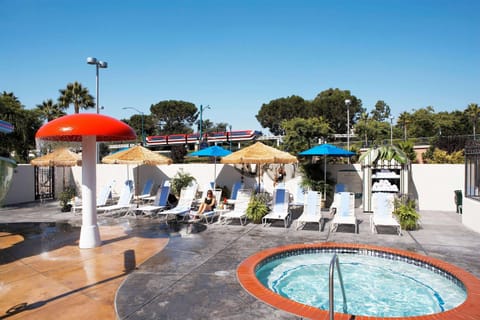 Pool view, Swimming pool