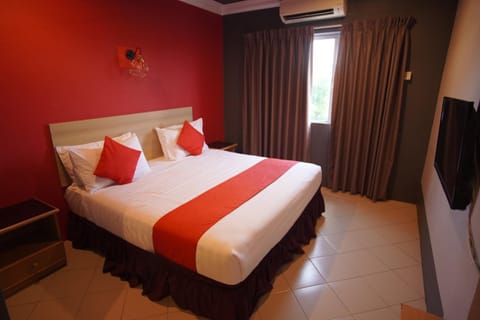 V HOTEL Hotel in Perak Tengah District