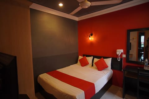 V HOTEL Hotel in Perak Tengah District