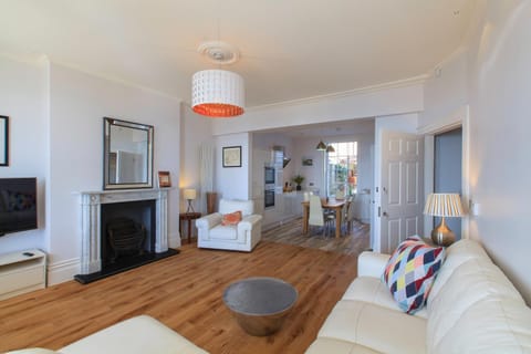 Wellington View: Ground floor apartment with sea views and garden Apartment in Ramsgate