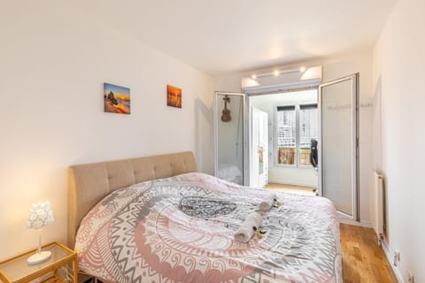 GuestReady - A Spacious apt near Eiffel Tower Apartment in Courbevoie