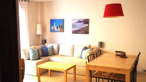 BRAVAHOLIDAYS-201-Pineda Apartment in Calella