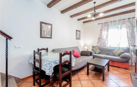 Beautiful Apartment In Grazalema With Kitchen Condominio in Grazalema