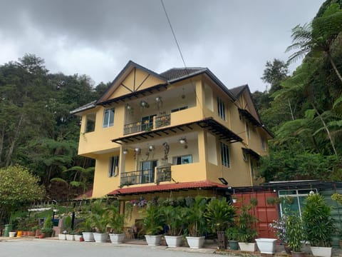 Highlanders Garden Guesthouse at Arundina Cameron Highlands Bed and Breakfast in Tanah Rata