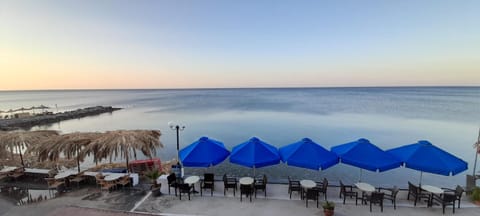 Patio, Nearby landmark, Day, Natural landscape, View (from property/room), Balcony/Terrace, Beach, Sea view, Breakfast, Sunrise