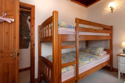 bunk bed
