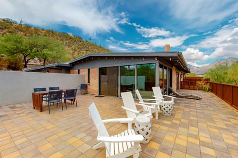 Serenity Awaits House in Catalina Foothills