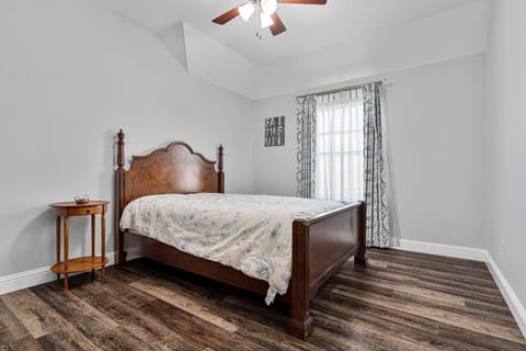 Your Home Away From Home Casa in Little Elm