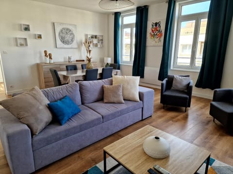 Living room, Seating area, Dining area