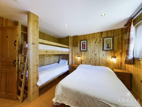 Chalet savoyard pour 14 pers avec cheminée et balcon à La Rosière - FR-1-398-647 Chalet in Montvalezan