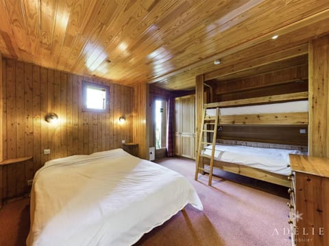 Chalet savoyard pour 14 pers avec cheminée et balcon à La Rosière - FR-1-398-647 Chalet in Montvalezan