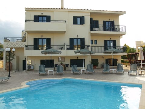 Irida Apartments -EX BLAZIS HOUSE Condo in Almyrida