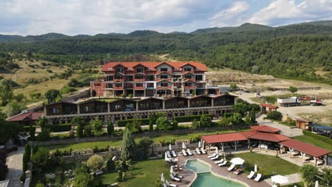 Day, Natural landscape, Bird's eye view, Pool view, Swimming pool