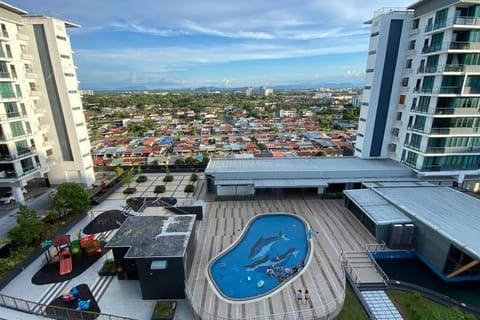 City view, Pool view, Swimming pool