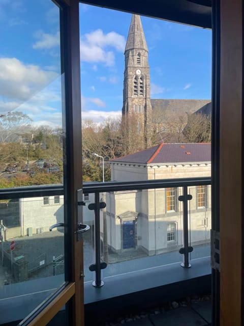 Courthouse View Penthouse 2 Apartment in Clifden