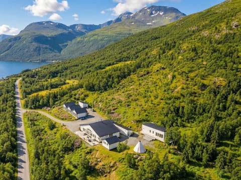 Property building, Summer, Area and facilities