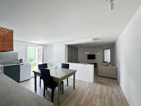 Appartement spacieux et moderne avec un extérieur Apartment in Gassin